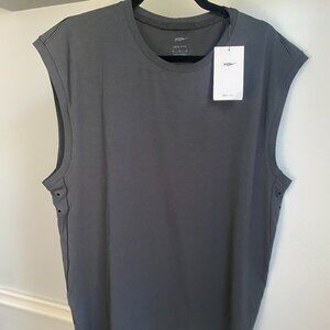 NIKE YOGA DRI-FIT SLEEVELESS SHIRT NEW WITH TAGS SIZE M